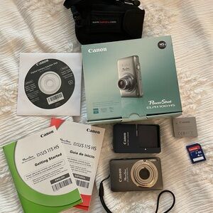 Canon Powershot ELPH 100 HS 12.1MP Gray digital camera w/ charger,SD card, box